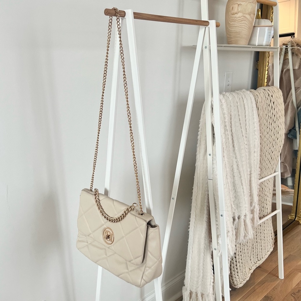 Badgley Mischka Ivory Gold Chain Bag
